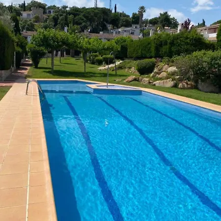 ホームステイ Casa Blanca-42 Piscina Wifi 6pax