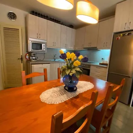 Homestay Casa Blanca42 Piscina Wifi 6pax
