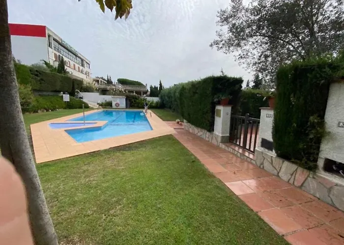 Casa Blanca 42 - Piscina, Bbq Y Wifi Séjour chez l'habitant *